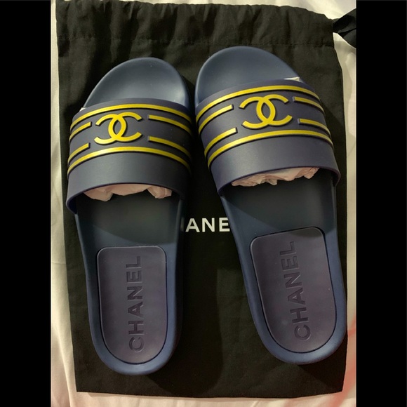 Chanel cc logo slip ins new never used. - Picture 1 of 1